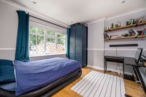 Bedroom- click for photo gallery